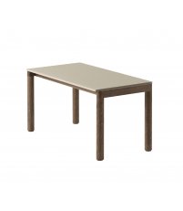 Stolik kawowy Couple Muuto - 1 falisty kafel blatu sand / podstawa ciemny dąb