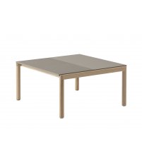 Stolik kawowy Couple Muuto - 1 gładki i 1 falisty kafel blatu taupe / podstawa dębowa