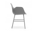 Minimalistyczny fotel na metalowych nogach - FORM ARMCHAIR od Normann Copenhagen - sześć kolorów