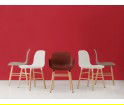 Minimalistyczny fotel na dębowych nogach - FORM ARMCHAIR od Normann Copenhagen - sześć kolorów