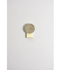 Kinkiet Laga ENOstudio - beżowy marmur/ mosiężna stal