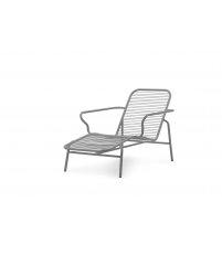 Leżak Vig Normann Copenhagen - stal malowana na szaro, na zewnątrz