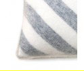 Poduszka wełniana w białe pasy 50x50cm HK Living