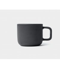 Duży kubek ceramiczny z uchem Black Hadaki - 500 ml, matowa czerń