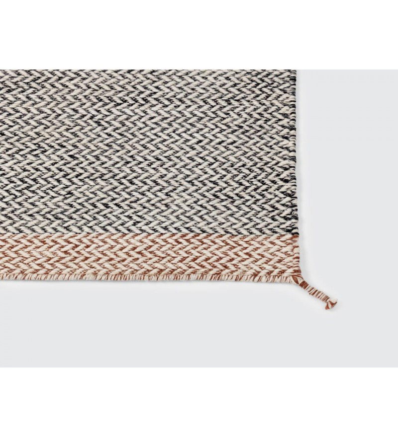 Dywan wełniany PLY Muuto - czarno-biały / kilka wielkości