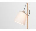 Lampa podłogowa z drewna Pull Lamp Muuto