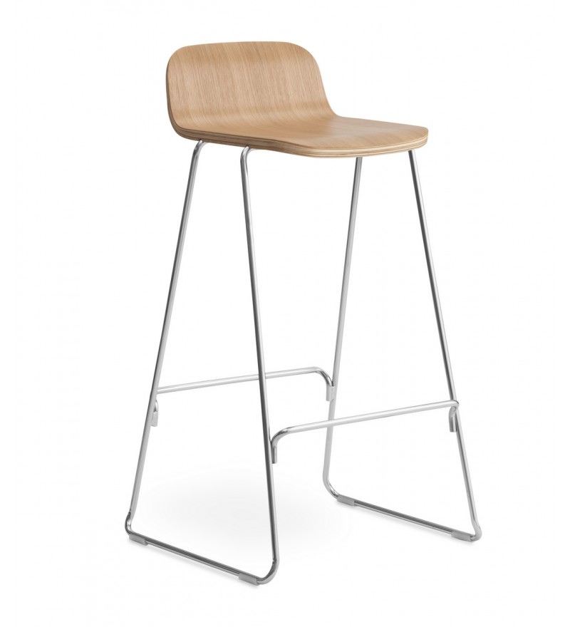 Hoker JUST BARSTOOL z oparciem 75 cm Normann Copenhagen - dwie wersje kolorystyczne