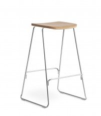 Hoker JUST BARSTOOL 65 cm Normann Copenhagen - dwie wersje kolorystyczne