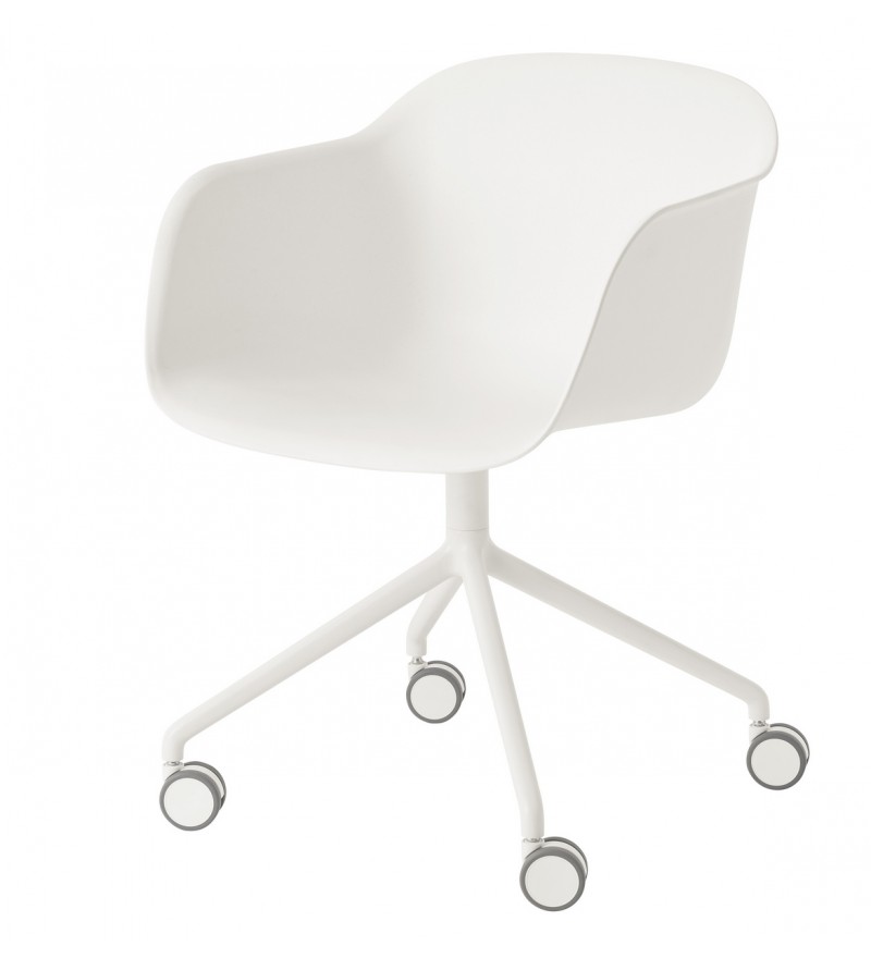 Fotel obrotowy na k&oacute;łkach Fiber Armchair Swivel Base w. castors Muuto - r&oacute;żne kolory