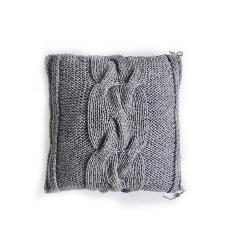 Poduszka dziergana z warkoczem Motarnia