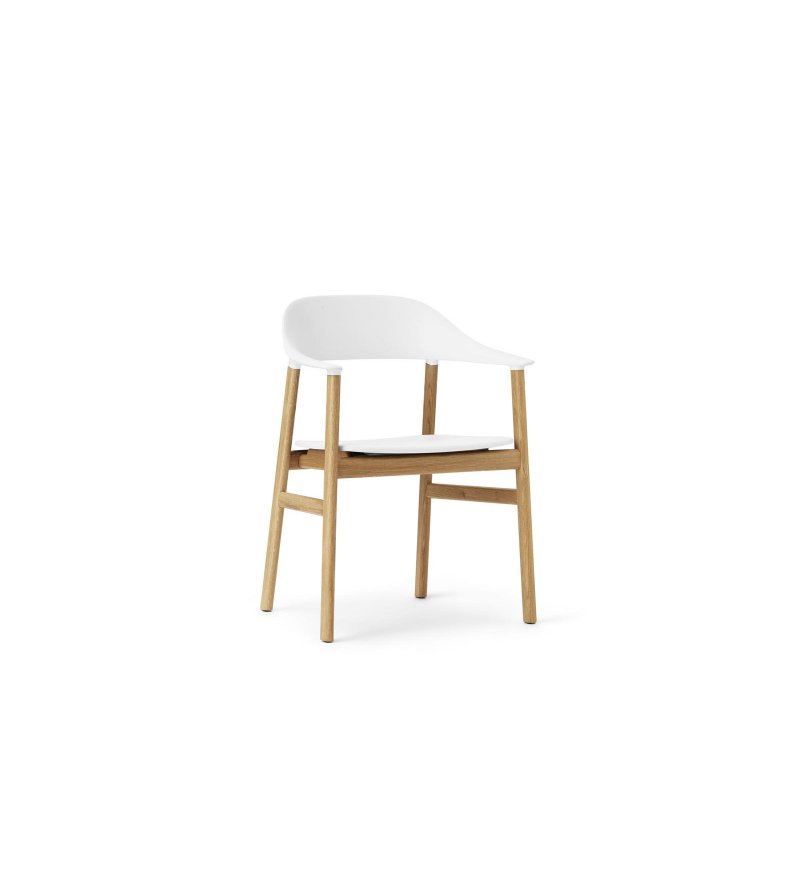 Fotel HERIT CHAIR Normann Copenhagen - dębowe nogi, r&oacute;żne kolory siedziska