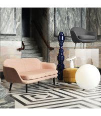 Sofa 2-osobowa modułowa tapicerowana SUM Normann Copenhagen - na czarnych aluminiowych nogach, różne kolory siedziska