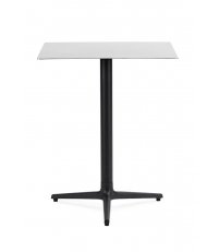 Stolik kawowy ALLEZ 3L Normann Copenhagen - na 3 nogach, blat ze stali nierdzewnej 60x60cm, na zewnątrz
