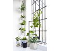 Doniczki Vertical Flowerpots TRIMM- zestaw 4 beżowych sakw z podstawkami, na zewnątrz